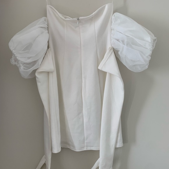 Avec Les Filles Mini Dress With Gloves | Puff Sleeves | Bridal | Engagement - Picture 4 of 8